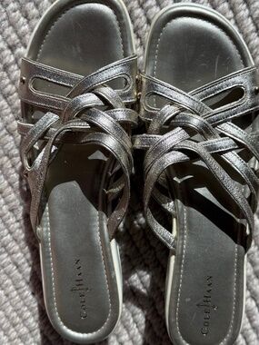 SANDAL, COLE HAAN NIKE AIR, GOLD TONE SIZE 8.5